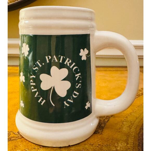 Happy St Patrick's Day Green Shamrock Extra Large Ceramic 24 oz Mug Leprechaun - Picture 1 of 6